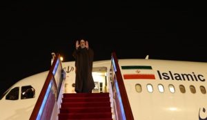 الرئيس الايراني يغادر بكين بعد زيارة استمرت يومين