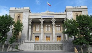 الخارجية الايرانية تفرض عقوبات على شخصيات وكيانات أوروبية وبريطانية