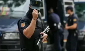 اعتقال خلية إرهابية على صلة بـ "إسرائيل" خططت لتنفيذ اغتيالات