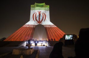موقع "مودرن دبلوماسي": إيران تُنشئ آليات متطورة لتخفيف حدة العقوبات