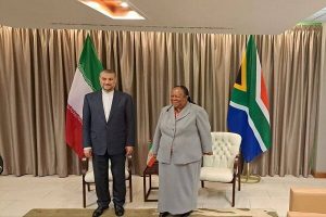 وزير الخارجية الايراني في بريتوريا للمشاركة في اجتماع اللجنة الإقتصادية المشتركة