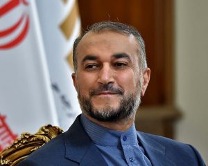 أمير عبداللهيان يهنىء السيد نصر الله بذكرى انتصار تموز