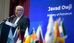 وزير النفط الإيراني: لن نتخلى عن حصتنا في حقل آرش