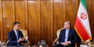 أمير عبداللهيان يستقبل ممثل الاتحاد الأوروبي