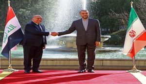 وزير الخارجية الايراني يستقبل نظيره العراقي في طهران