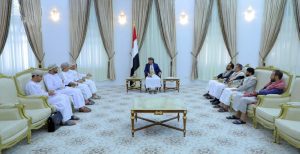 الرئيس المشاط يلتقي الوفد العماني في صنعاء