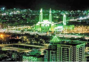 أمسيات فرح وإبتهاج في أحياء العاصمة صنعاء بذكرى المولد النبوي الشريف