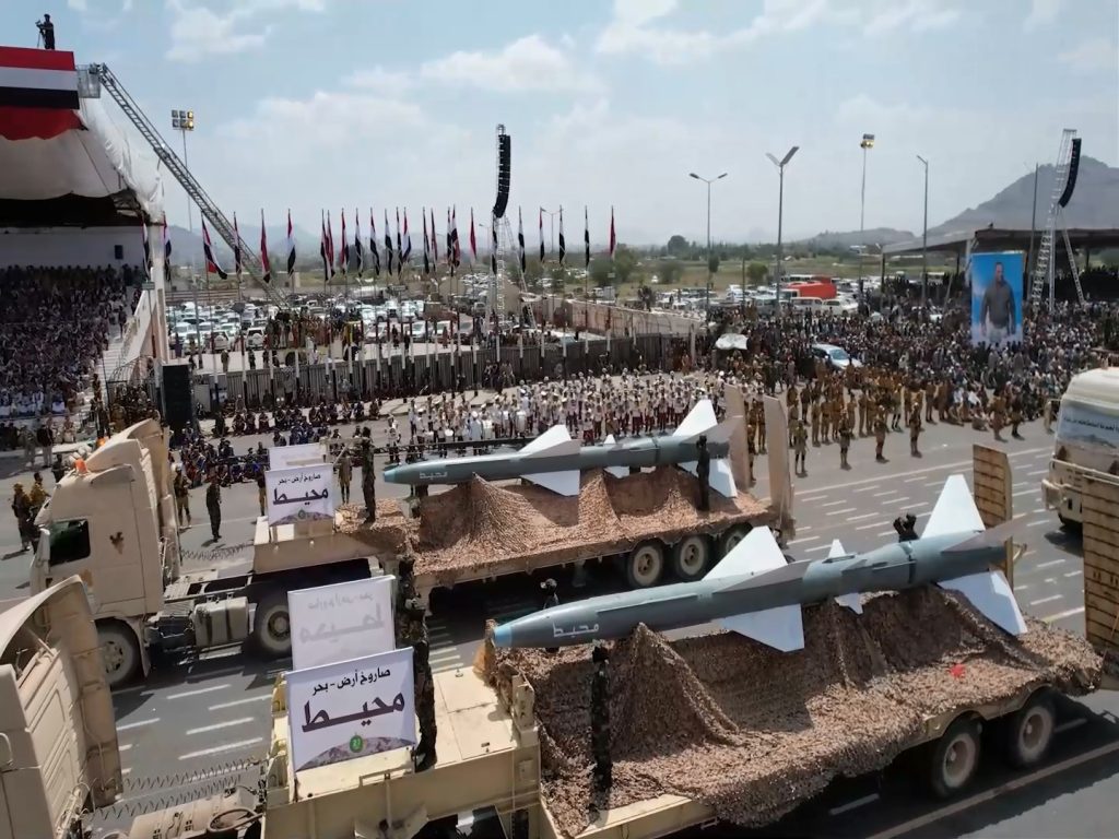 العرض العسكري المهيب في “وجهة نظر” الصحف العالمية والخبراء