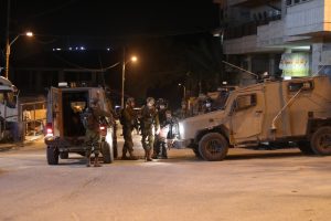 الاحتلال الاسرائيلي يواصل مسلسل اعتداءاته على الفلسطينيين بالضفة المحتلة