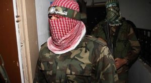 صحيفة "معاريف" الصهيونية: صحة محمد الضيف تكشف إخفاقا استخباراتيا إسرائيليا جديدا