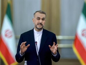 عبداللهيان: العدوان على اليمن خطأ استراتيجي يوسع نطاق الحرب