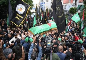 انطلاق مراسم تشييع الشهيد صالح العاروري ورفاقه في بيروت