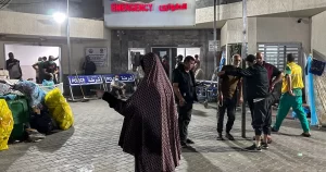 الصحة الفلسطينية: الاحتلال يستخدم مسيراته لإرهاب المرضى والأطباء في مستشفى شهداء الأقصى