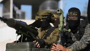 المقاومة الفلسطينية تستهدف دبابات الاحتلال وآلياته.. وتسيطر على مسيّرة "سكاي لارك" في غزة