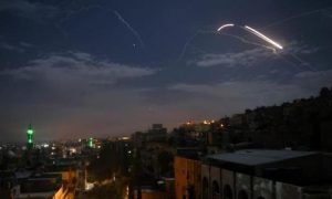 سوريا: الدفاع الجوي يتصدى لعدوان إسرائيلي جنوبي دمشق