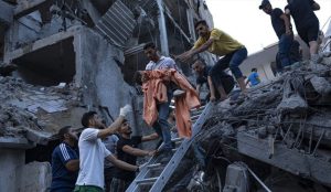 الاحتلال يرتكب 11 مجزرة في غزة خلال 24 ساعة.. ويأمر بإخلاء مستشفى ناصر الطبي