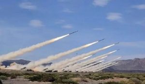 إمطار حزب الله لقاعدة إسرائيلية بـ60 صاروخا