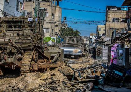 قوات العدو تقصف منزلا فلسطينيا وتدمر البنية التحتية في جنين