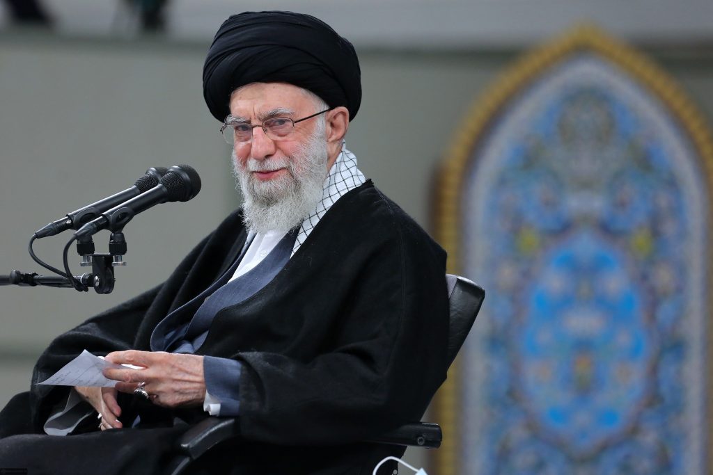 السيد الخامنئي: أحداث غزة هي مثال واضح على غطرسة وعدوانية جبهة الاستكبار تجاه أصحاب الأرض