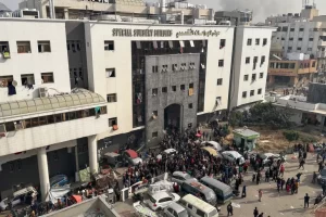 أكثر من 400 شهيد في مجزرة الاحتلال في "الشفاء".. والدمار يطال جميع مناحي المجمّع