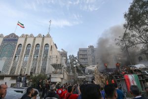 حرس الثورة يعلن استشهاد 7 من مستشاريه جراء العدوان الصهيوني على القنصلية الإيرانية في دمشق