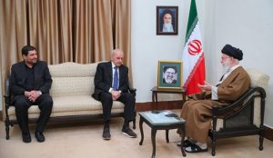 السيد الخامنئي: خوض لبنان في قضايا فلسطين وغزة الأخيرة كان له الأثر العميق