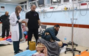 غزة: نفاد الوقود عن مستشفى شهداء الأقصى خلال 48 ساعة ينذر بوقوع أزمة إنسانية