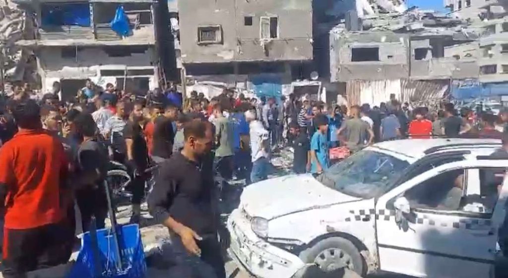 مجزرة إسرائيلية ضد مدنيين لدى محاولتهم التقاط بث الاتصالات والإنترنت