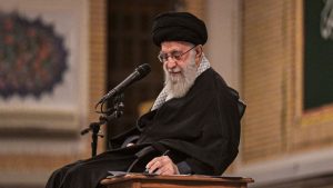 الإمام الخامنئي للشباب الجامعي في أمريكا: أنتم جزء من جبهة المقاومة