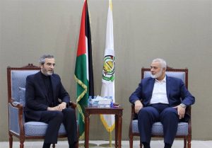 مُشيداً بجهود إيران وجبهات الإسناد.. هنية يلتقي باقري كنّي في الدوحة