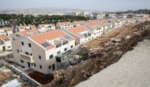 الكابينيت يصادق على شرعنة 5 بؤر استيطانية وبناء آلاف الوحدات الاستيطانية بالضفة