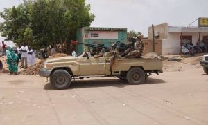 احتدام المعارك بدارفور والخرطوم والنيل الأبيض.. والآلاف يفرون من الفاشر