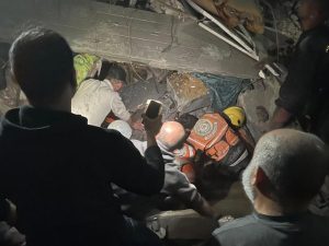منظمة انقاذ الطفولة: 20 ألف طفل فلسطيني مدفونين تحت الأنقاض