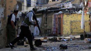 المقاومة الفلسطينية تشتبك مع قوات الاحتلال في عدّة محاور في نابلس