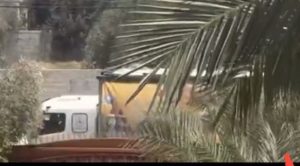 الهلال الأحمر الفلسطيني يحذر من استخدام شاحنات المساعدات "كغطاء للعمليات العسكرية الإسرائيلية"