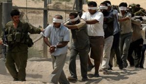 حماس تدعو إلى محاسبة الاحتلال على جرائم التعذيب ضدّ الأسرى