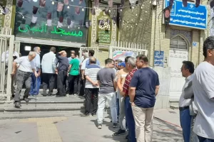 مشاركة إيرانية كثيفة بالانتخابات الرئاسية