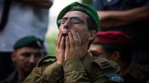 المشاكل النفسية لدى جنود الاحتلال تتفاقم.. انتحار جندي على شاطئ نهاريا