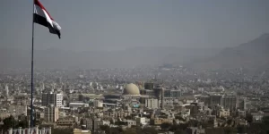 صنـعـاء مِـن خَـفـض التـصـعـيد إلى دفـع الـمـرتـبـات