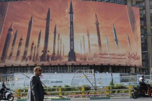 الإعلام الإسرائيلي عن رد إيران وحزب الله المنتظر... الأسوأ من الكارثة انتظارُها