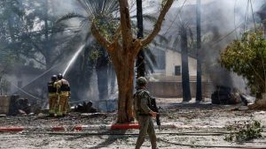 "الشمال يحترق".. إعلام إسرائيلي: الأضرار طالت نحو 200 ألف دونم منذ بداية الحرب