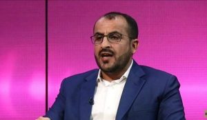 عبد السلام يؤكد وقوف اليمن إلى جانب لبنان ويدعو الدول الإسلامية للخروج من حالة الصمت