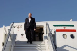 قاليباف من بيروت: ايران تقف الى جانب الحكومة والشعب اللبنانيين