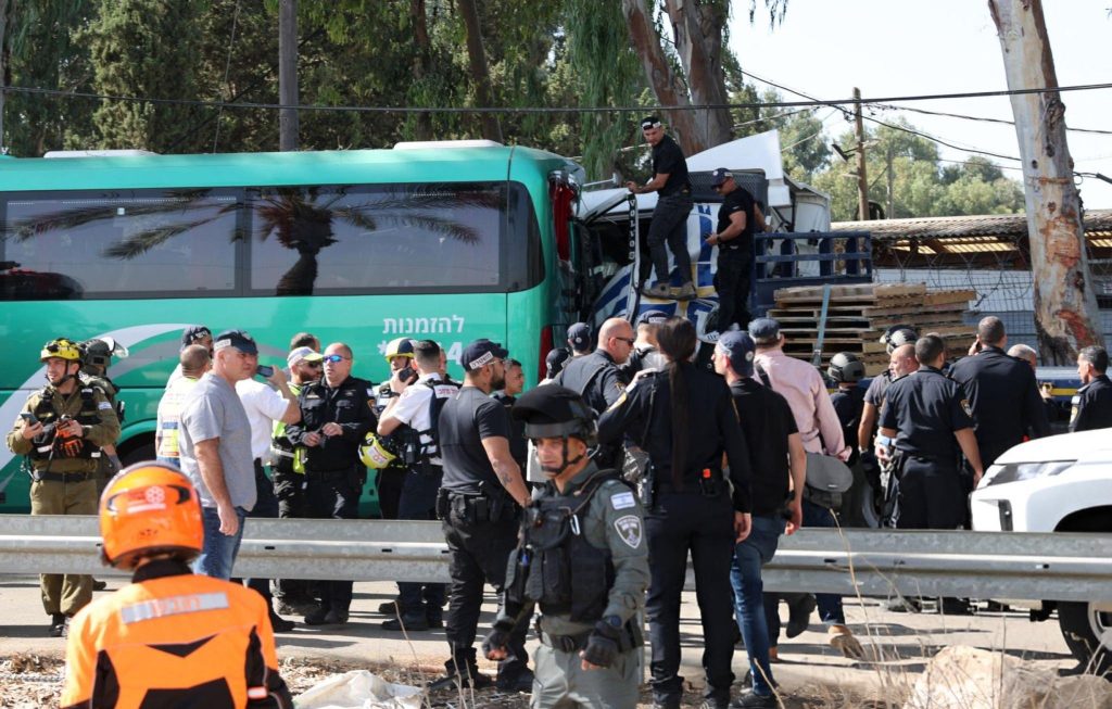 الفصائل الفلسطينية تبارك عملية "غليلوت"... صفعة أمنية مدوية للاحتلال
