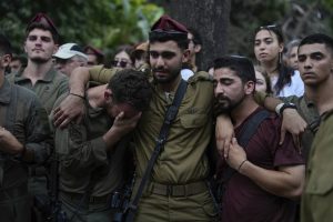 صحيفة هآرتس تتوقع نهاية بالدم والدموع والانهيار لإسرائيل