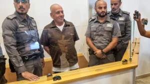 هآرتس: إيران نجحت في تجنيد عملاء داخل إسرائيل