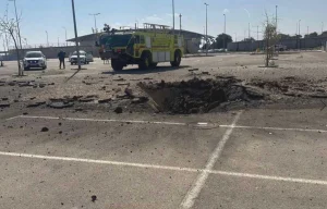 سقوط صاروخ داخل مطار بن غوريون وتوقف حركة الطيران