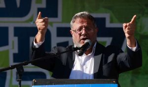 في تضييق جديد على الفلسطينيين.. بن غفير يأمر بمصادرة مكبّرات الصوت من المساجد