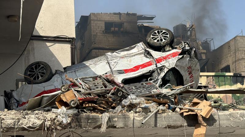الاحتلال يستمر بمجازره وبحصار شمالي قطاع غزة.. ومسيّراته تستهدف مستشفى "كمال عدوان"