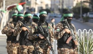 محلل إسرائيلي: صور أسيراتنا أثناء الإفراج عنهن تؤكد فشل حكومتنا